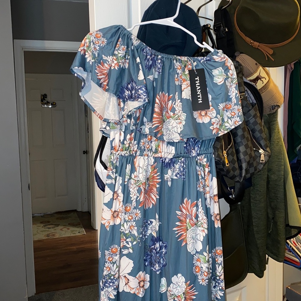 Amazon maxi dress with pockets and tags!